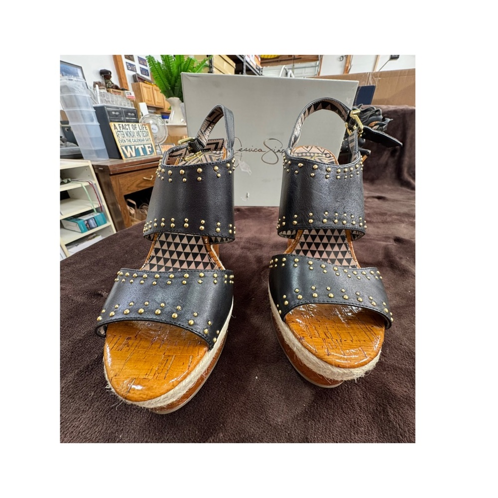 Jessica Simpson Black and Tan Wedge Sandals size 9 - Picture 3 of 7